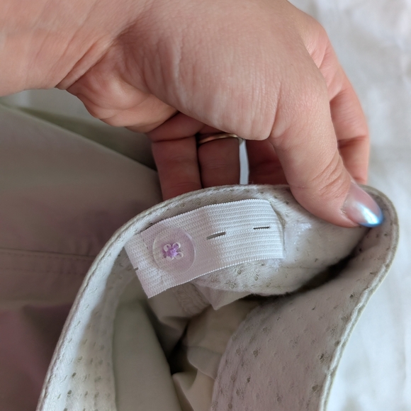 L.L. Bean Women's Skort in Light Gray - Picture 4 of 11